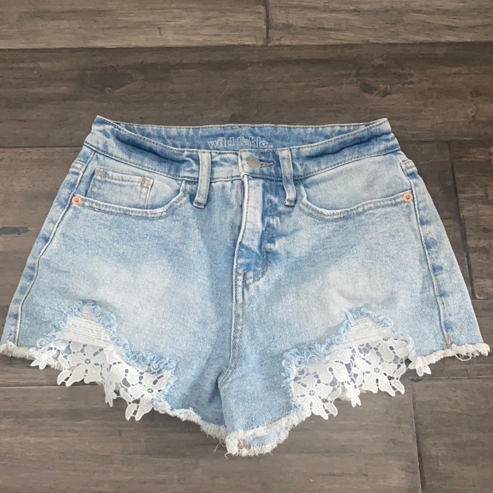 Wild Fable‎ Hi Rise Lace Accent Denim Jean Shorts